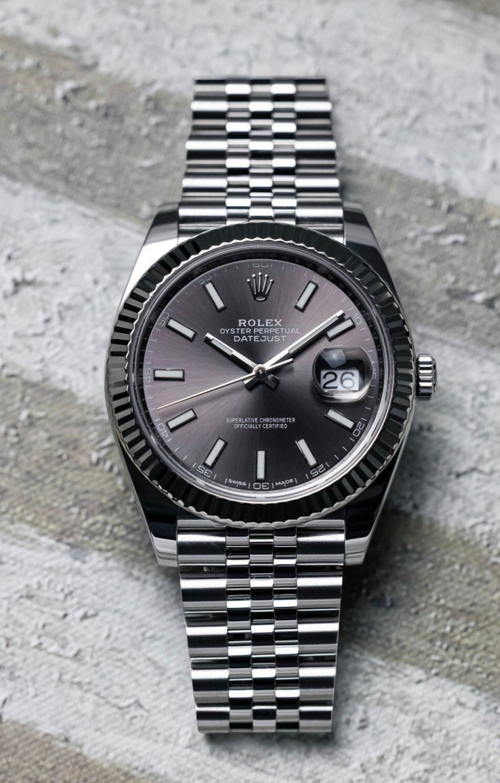 Role_x Oyster Perpetual Date Just Silver-Black Working