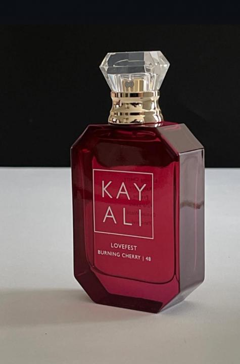 KAYALI LOVEFEST BURNING CHERRY 48